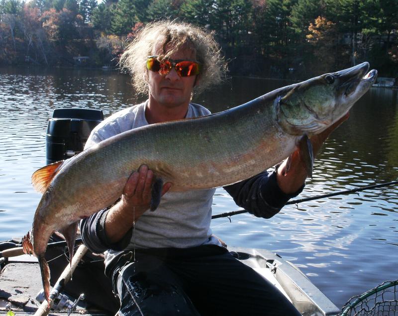 Lake Wissota fall 48", 32#.